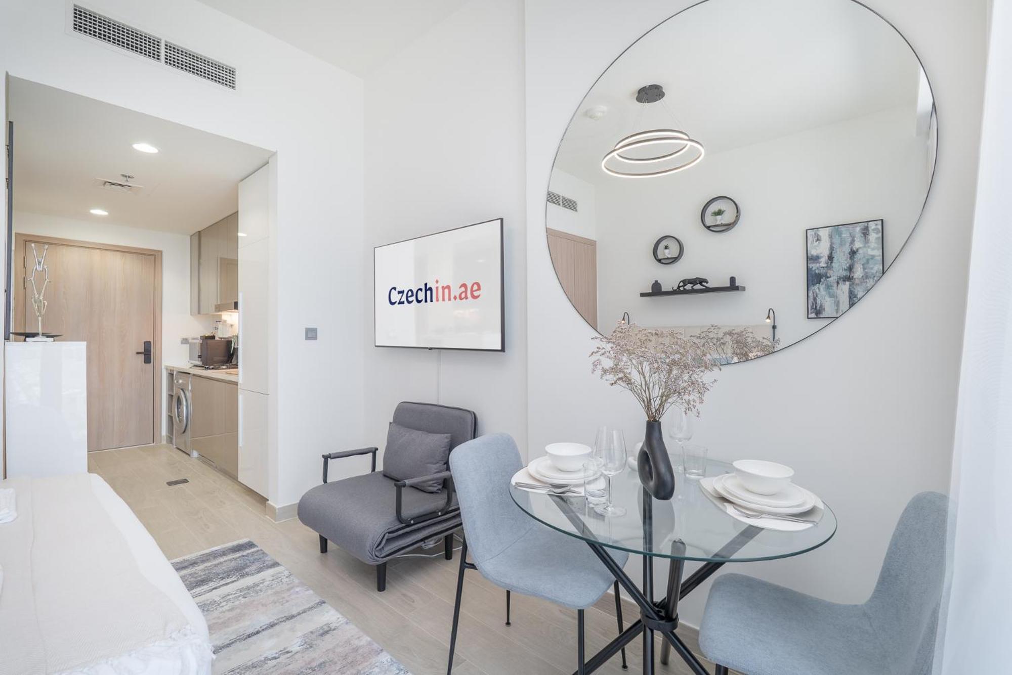 Chic And Comfortable Near Downtown And Canal Dubai